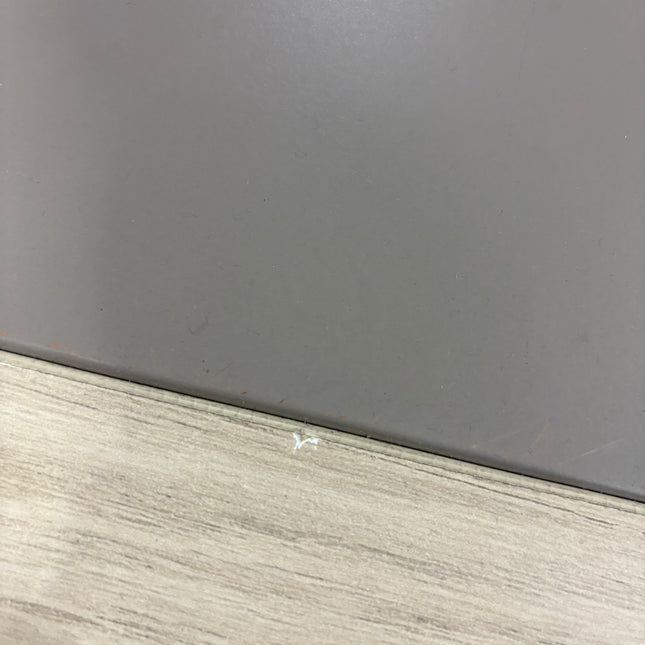 MESA DE COMEDOR CUADRADA DE MADERA