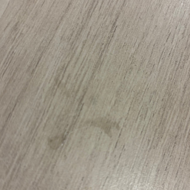 MESA DE COMEDOR CUADRADA DE MADERA