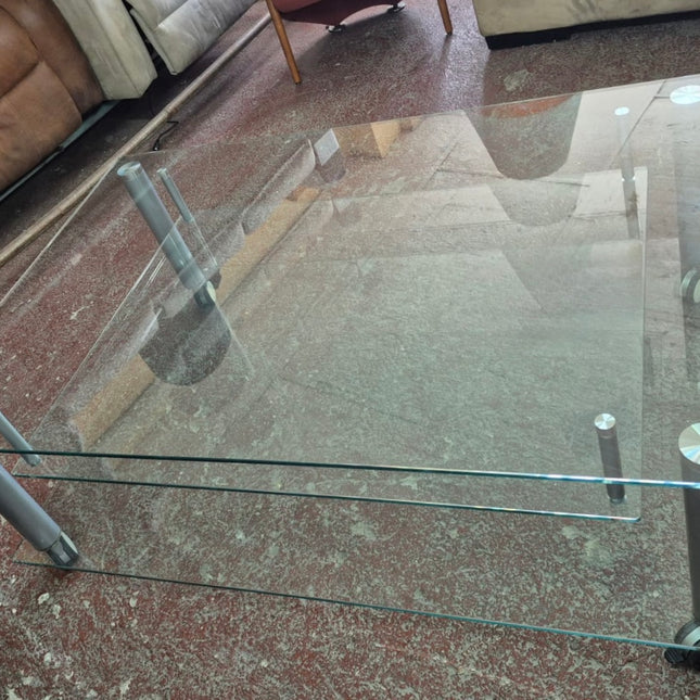 MESITA DE CENTRO DE CRISTAL CON RUEDAS