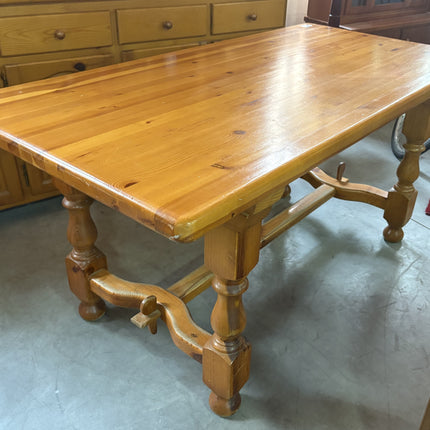MESA DE COMEDOR