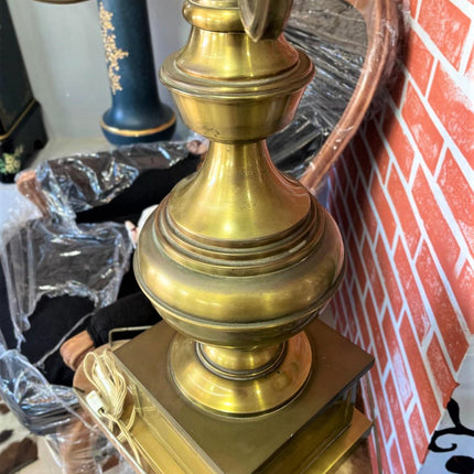 LÁMPARA DE MESA