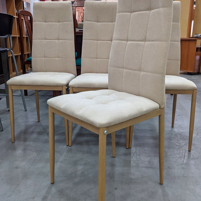 CUATRO SILLAS DE COMEDOR