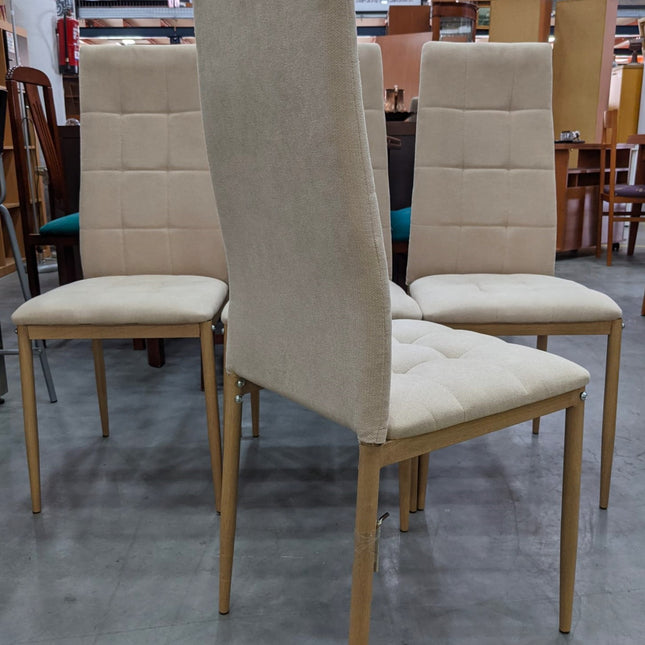 CUATRO SILLAS DE COMEDOR