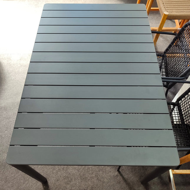 MESA DE EXTERIOR "ZALTANA"