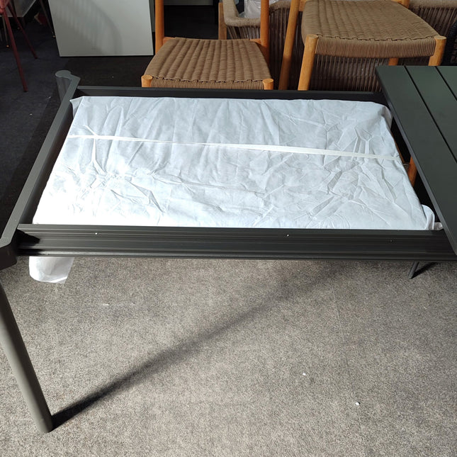 MESA DE EXTERIOR "ZALTANA"