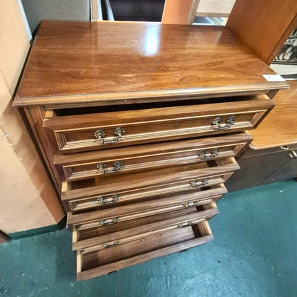 CÓMODA VINTAGE