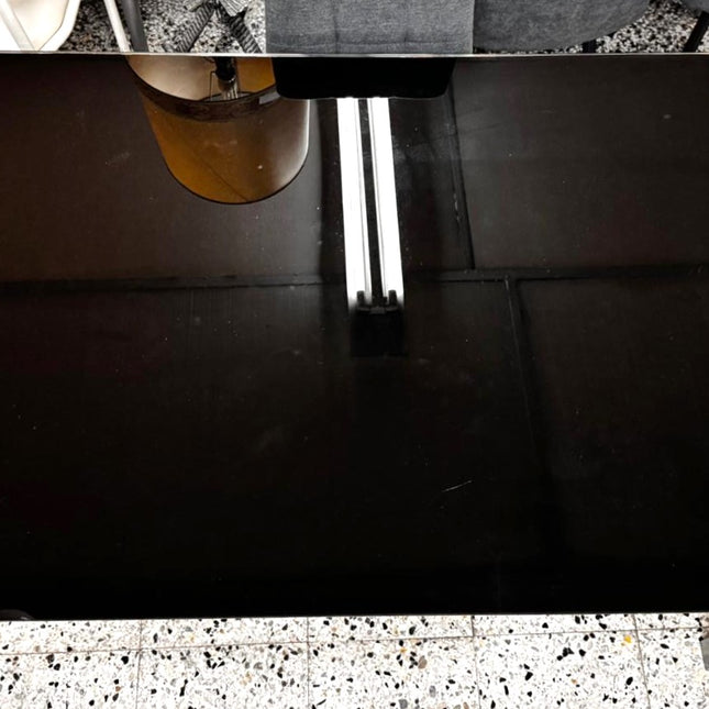 MESA DE COMEDOR NEGRA