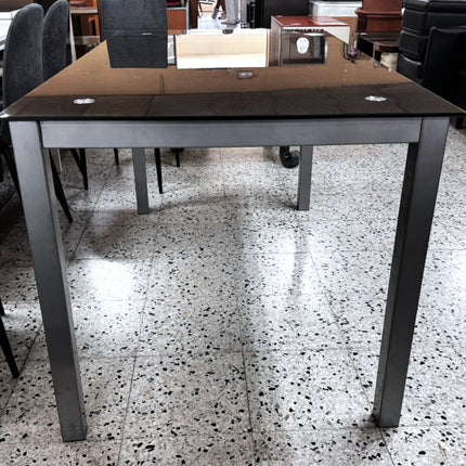 MESA DE COMEDOR NEGRA