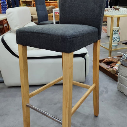 CUATRO TABURETES ALTOS