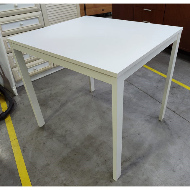 MESA PEQUEÑA