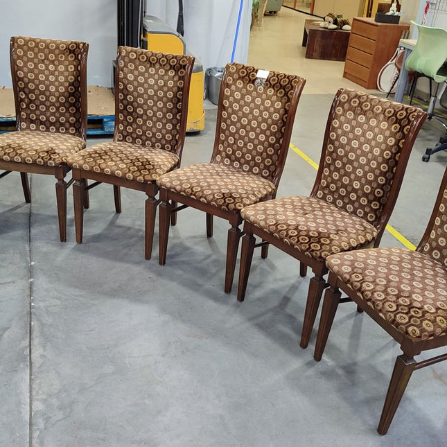 SEIS SILLAS DE COMEDOR