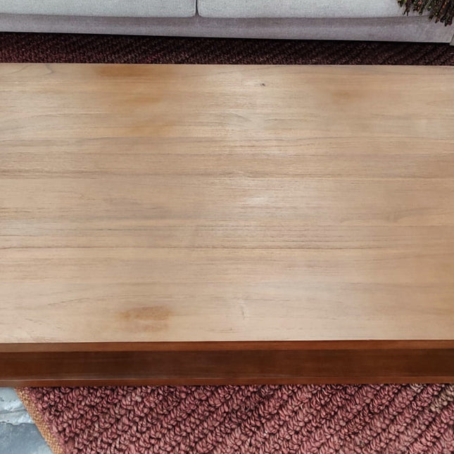 MESA DE CENTRO "SASHI"