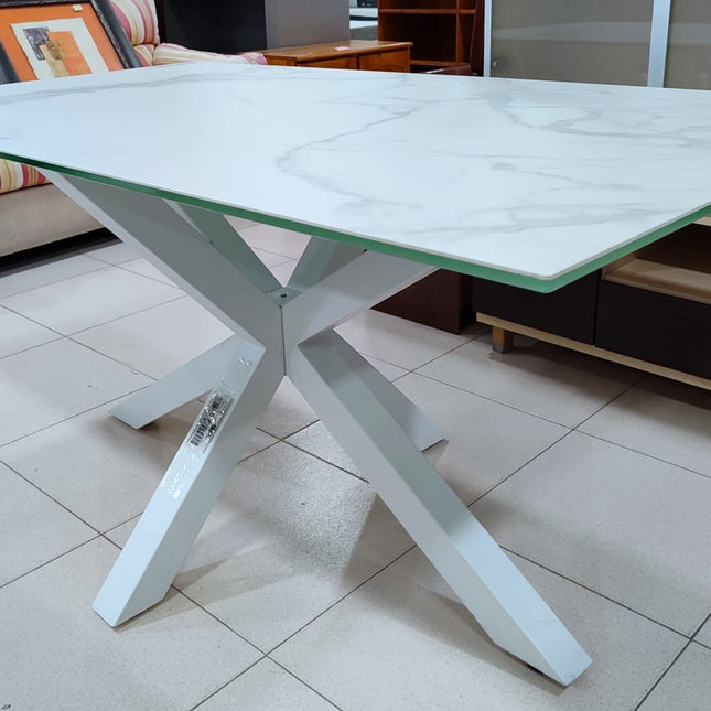 MESA DE COMEDOR "ARGO"