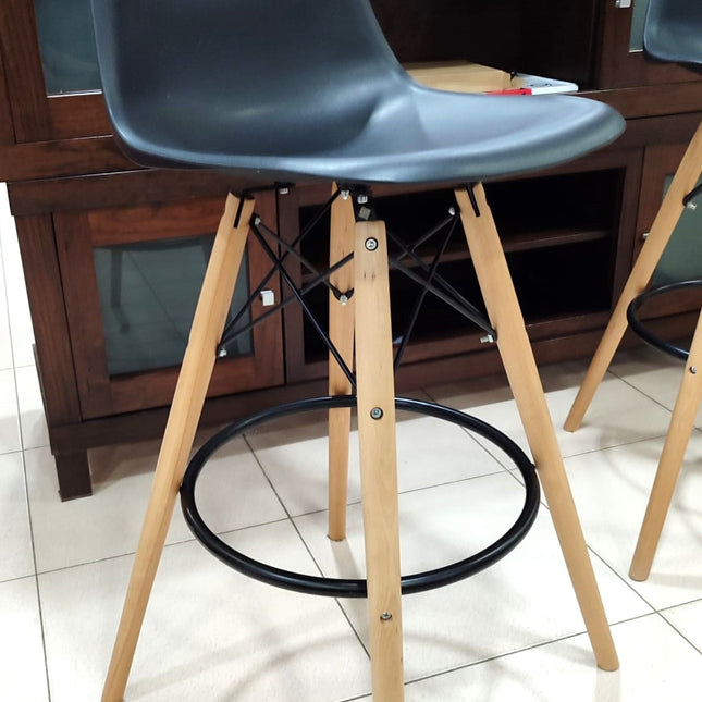 PAR TE TABURETES ALTOS