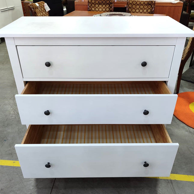 CÓMODA "HEMNES"