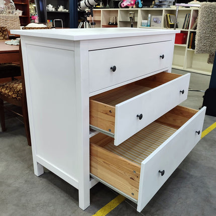 CÓMODA "HEMNES"