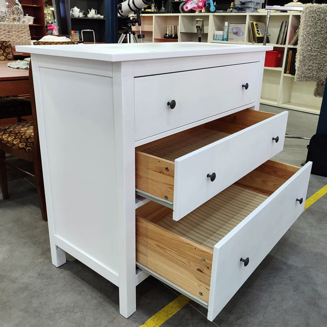 CÓMODA "HEMNES"