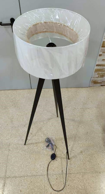 LÁMPARA DE PIE "IGUAZU"