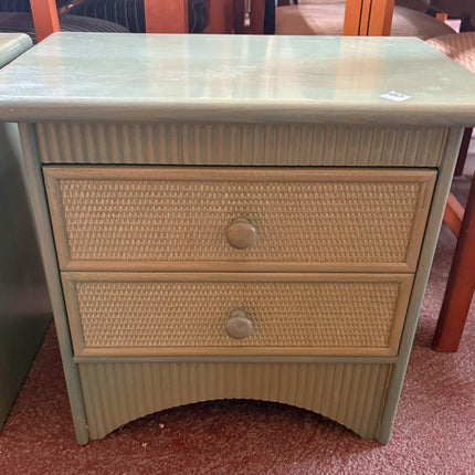 PAR DE MESITAS DE NOCHE