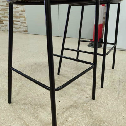 PAR DE TABURETES "CISELIA"