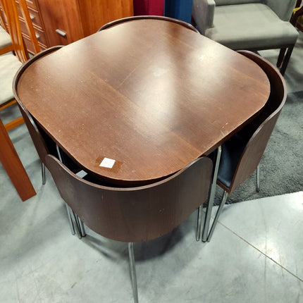 JUEGO DE MESA Y SILLAS "FUSIÓN"