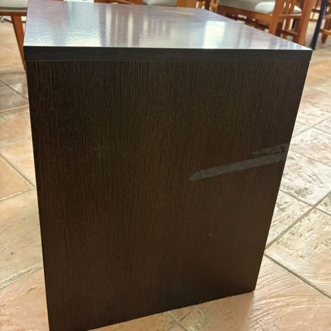 PAR DE MESITAS DE NOCHE