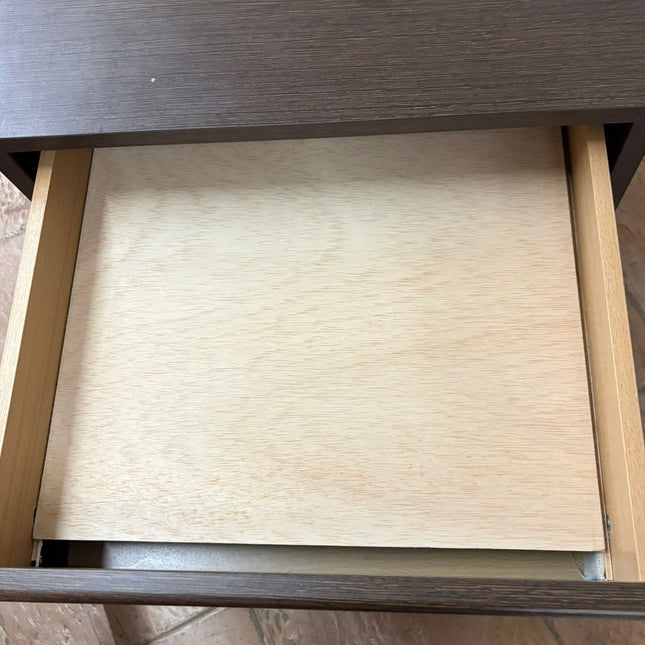 PAR DE MESITAS DE NOCHE