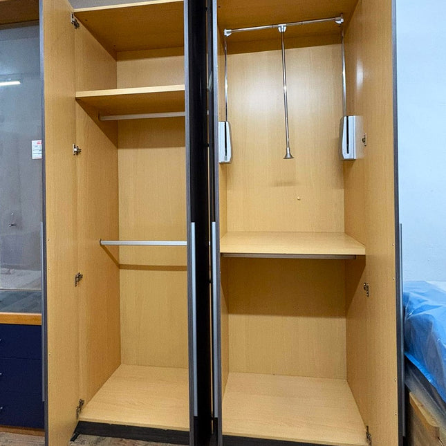 ARMARIO CUATRO PUERTAS