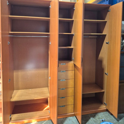 ARMARIO CINCO PUERTAS