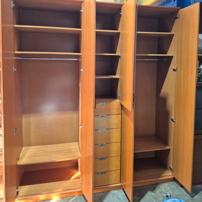 ARMARIO CINCO PUERTAS