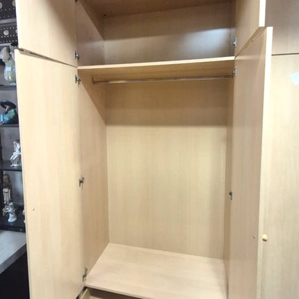 ARMARIO CUATRO PUERTAS
