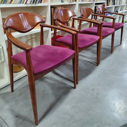 CONJUNTO DE CUATRO SILLAS