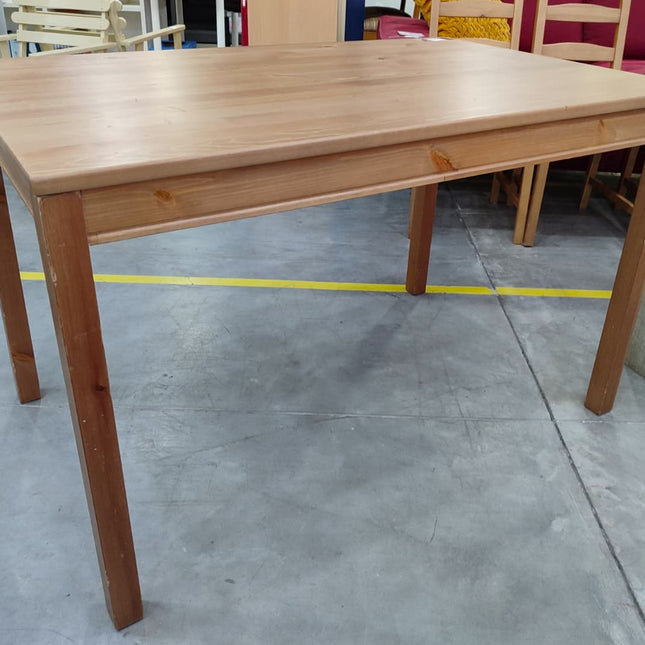 MESA Y CUATRO SILLAS "JOKKMOKK"