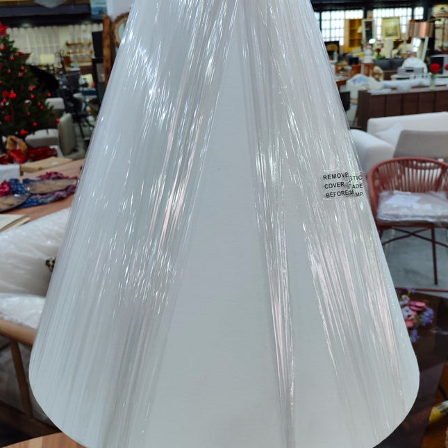 LÁMPARA DE PIE "SENNI"