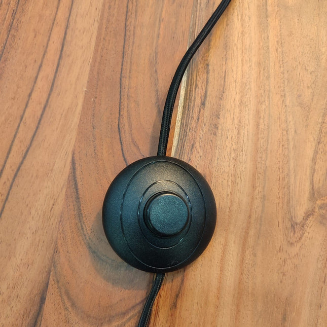 LÁMPARA DE PIE "SENNI"