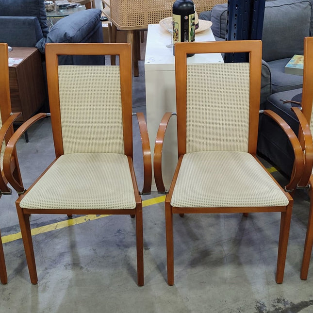 MESA EXTENSIBLE + CUATRO SILLAS