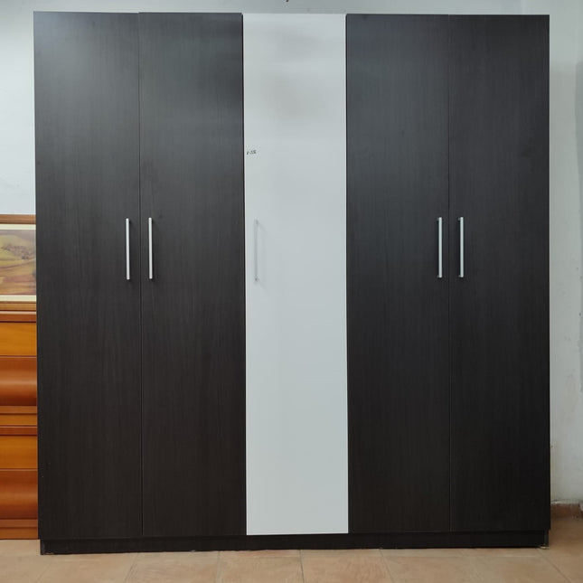 ARMARIO CINCO PUERTAS