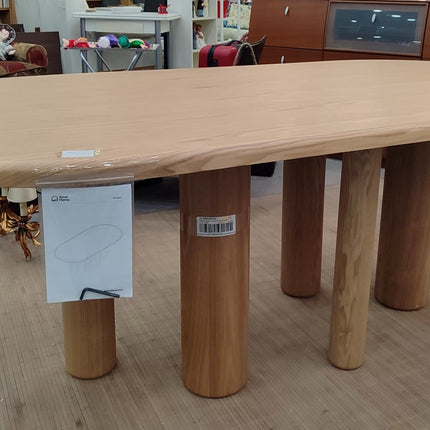 MESA DE COMEDOR "MAILEN"