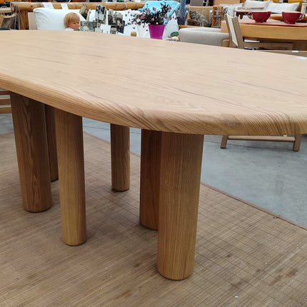 MESA DE COMEDOR "MAILEN"