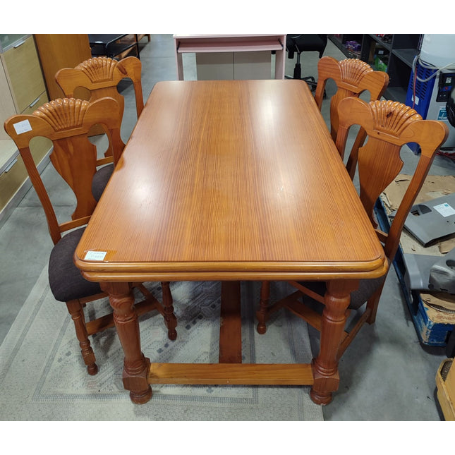 MESA EXTENSIBLE + CUATRO SILLAS