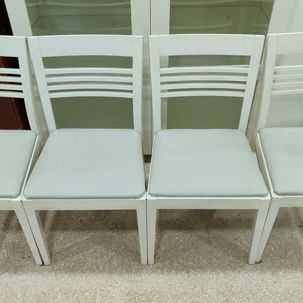 CUATRO SILLAS DE COMEDOR