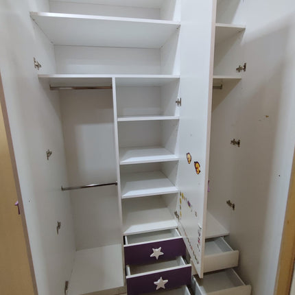 ARMARIO TRES PUERTAS