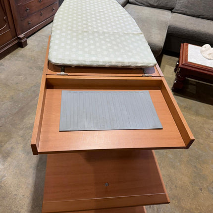 MUEBLE PLANCHADOR