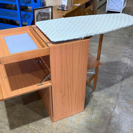 MUEBLE PLANCHADOR