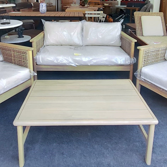 SET DE MUEBLES INTERIOR/EXTERIOR "ALABE"