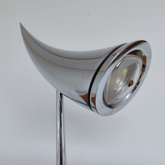 LÁMPARA DE MESA "ARA"