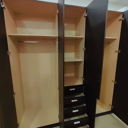 ARMARIO CINCO PUERTAS