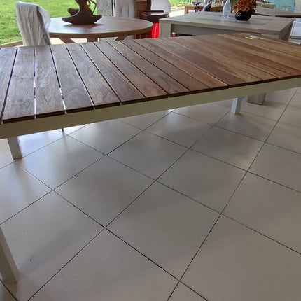 MESA EXTERIOR "BONA"