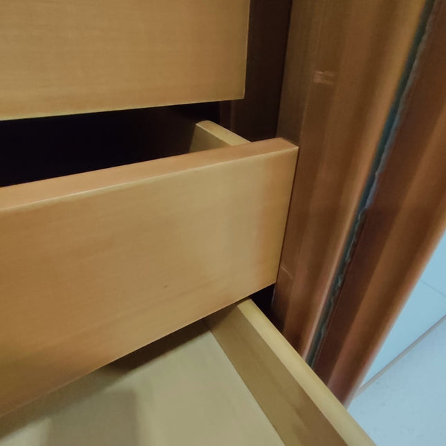 ARMARIO DE PUERTAS CORREDERAS