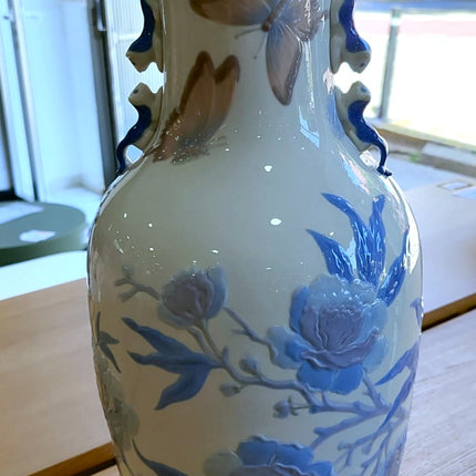 JARRÓN DE PORCELANA LLADRÒ